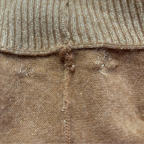 Black and Gold Evening Dress - Picture 11 of 11